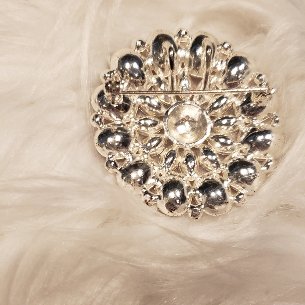 Shades of pink and purple with rhinestone Brooch - Picture 3 of 4